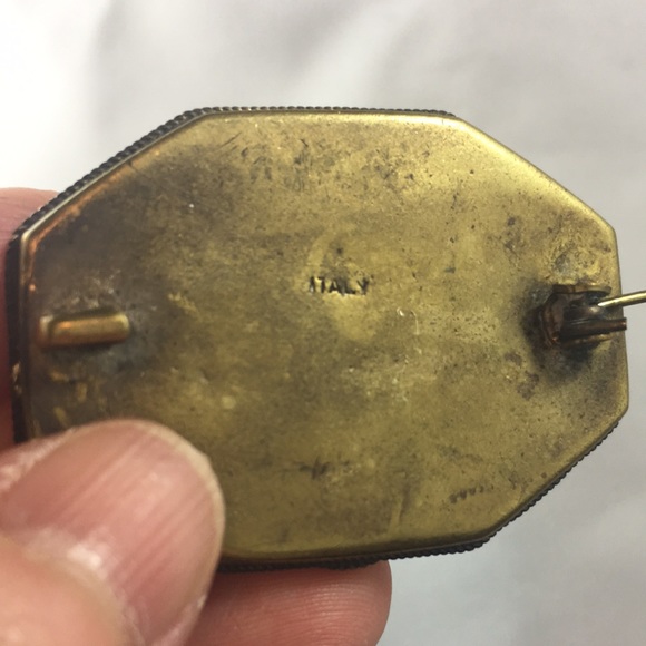 Vintage Italian Shell Inlay Floral Brooch - Picture 4 of 4